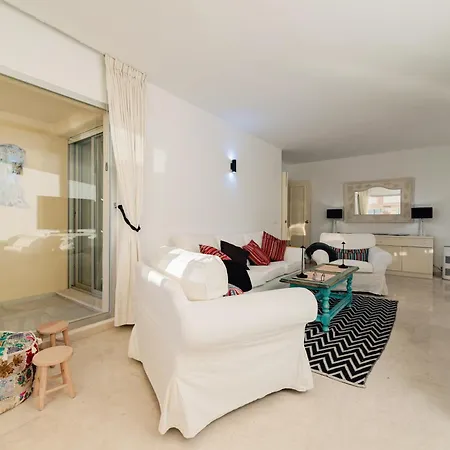 公寓 Center Beachfront Sea Views Pool & Parking *