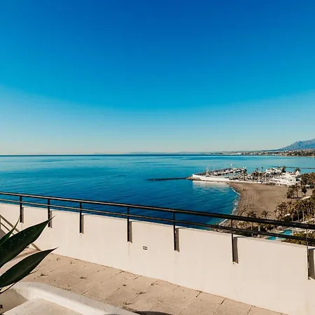公寓 Center Beachfront Sea Views Pool & Parking 马尔韦利亚